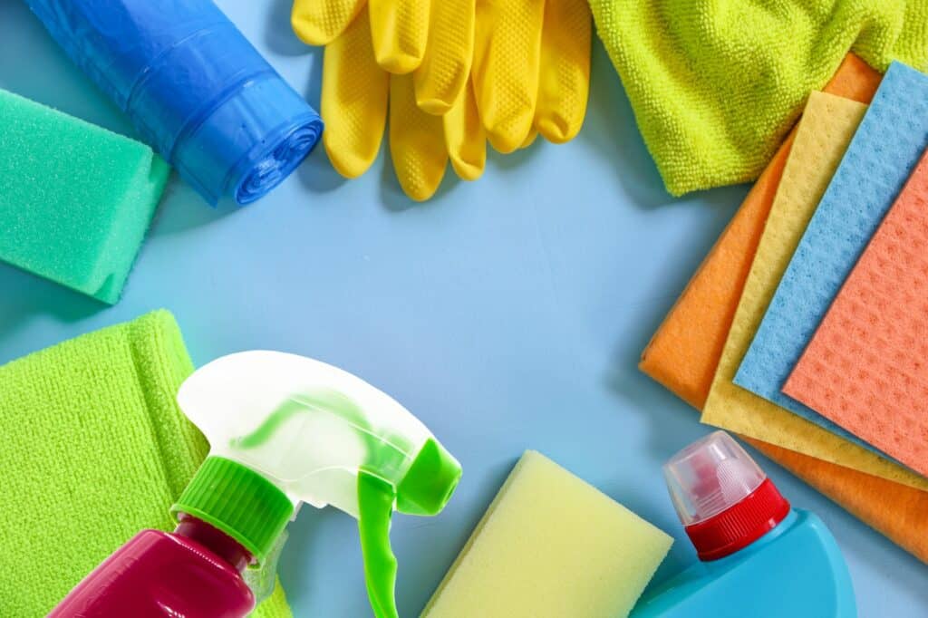 DIY Cleaning Hacks Using Everyday Household Items